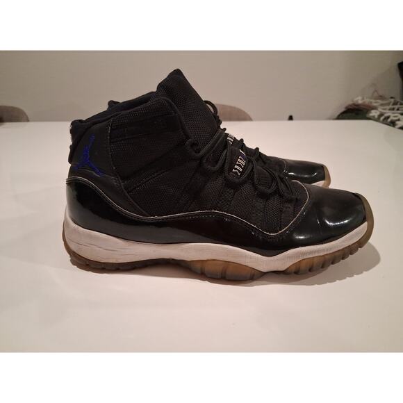 Air Jordan 11 Retro \